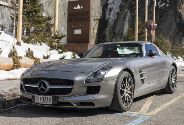 Mercedes-Benz SLS AMG