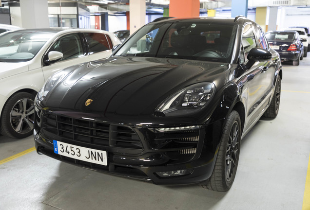 Porsche 95B Macan GTS