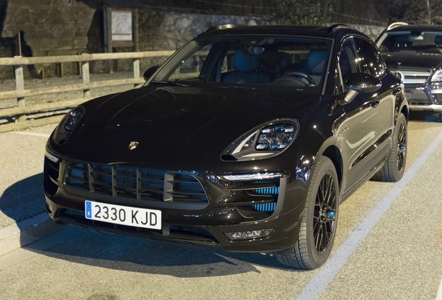 Porsche 95B Macan GTS