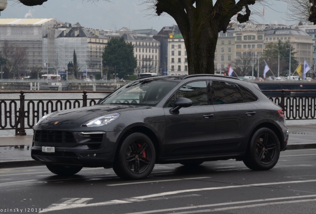 Porsche 95B Macan Turbo