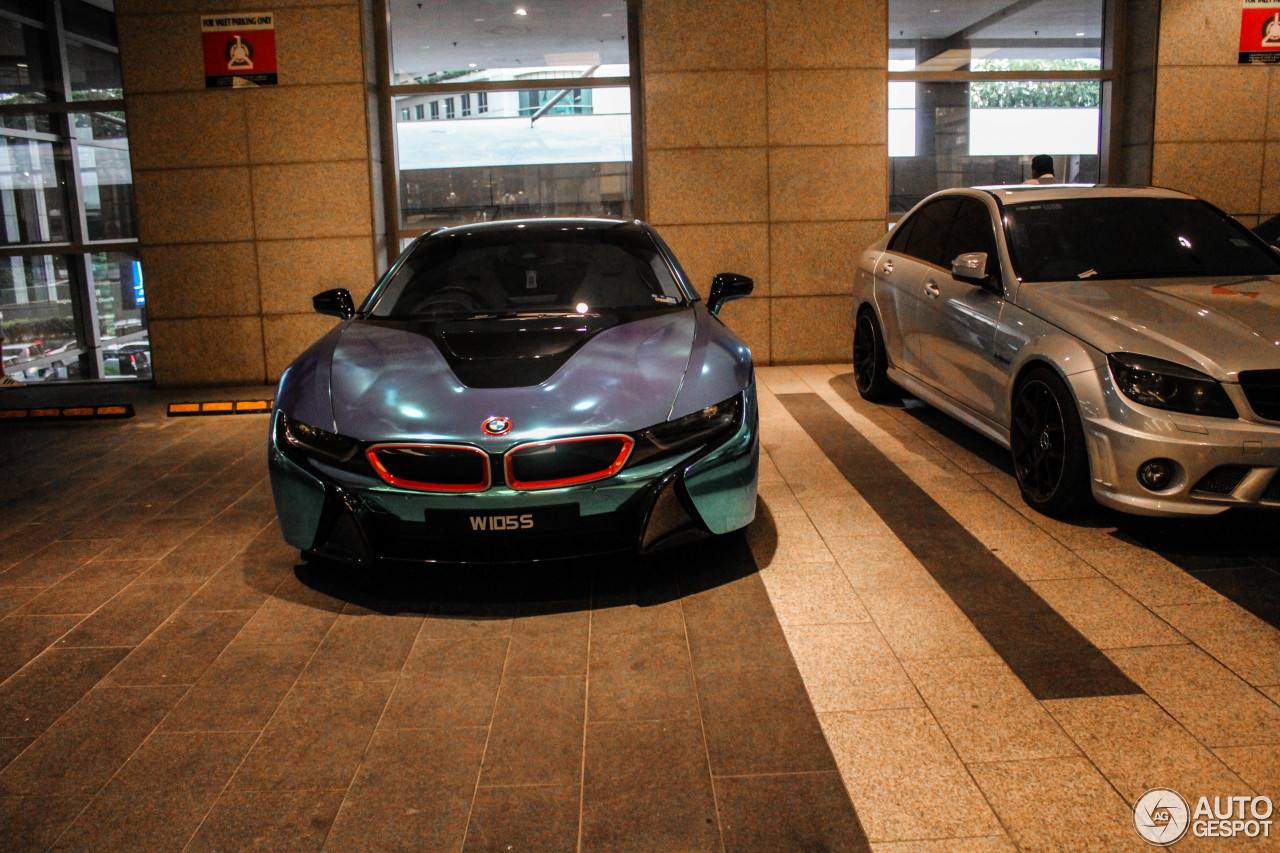 BMW i8