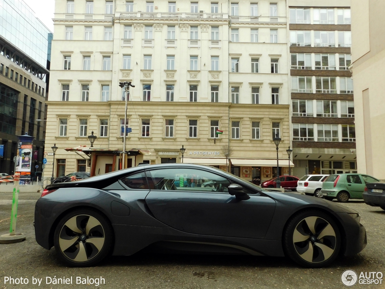 BMW i8