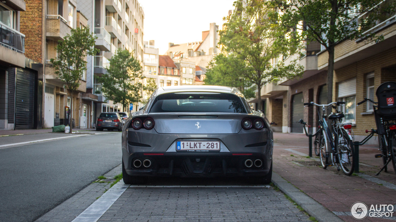 Ferrari GTC4Lusso