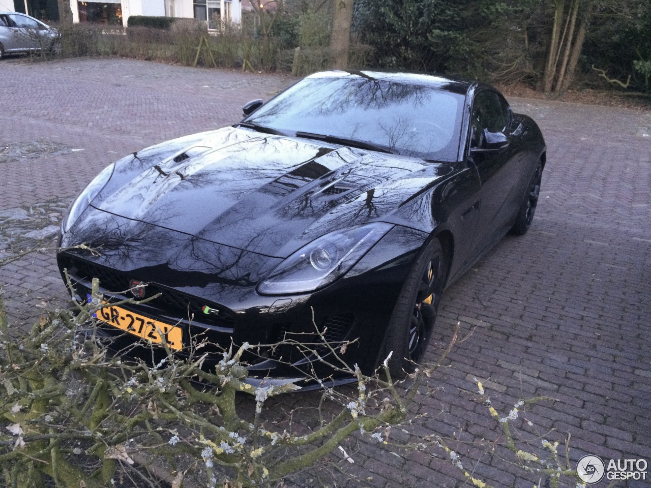 Jaguar F-TYPE R AWD Coupé