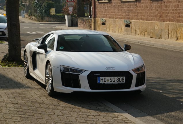 Audi R8 V10 Plus 2015