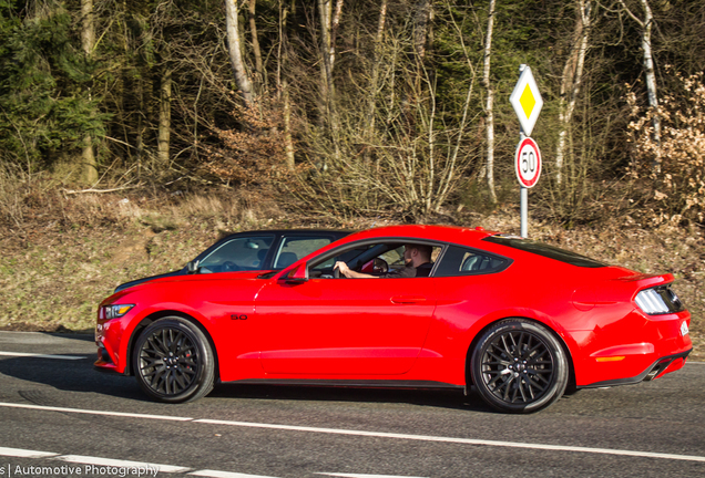 Ford Mustang GT 2015