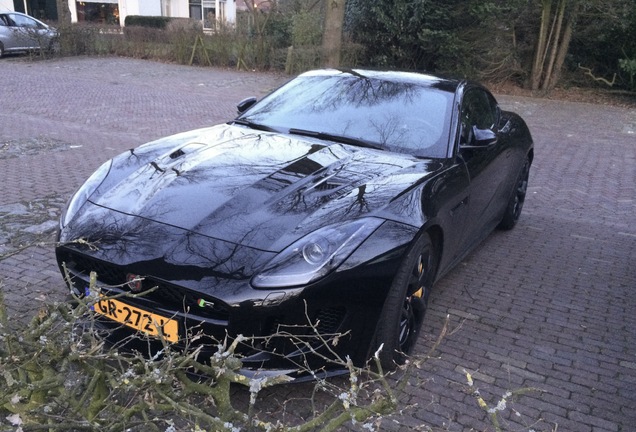 Jaguar F-TYPE R AWD Coupé