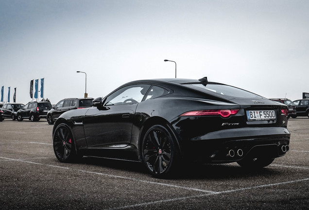 Jaguar F-TYPE R Coupé