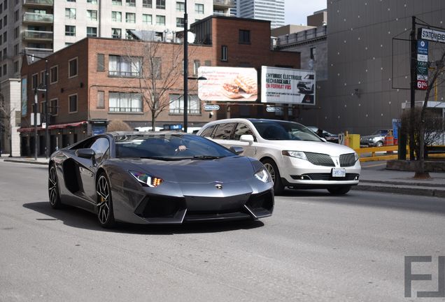 Lamborghini Aventador LP700-4