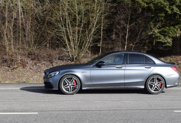 Mercedes-AMG C 63 S W205