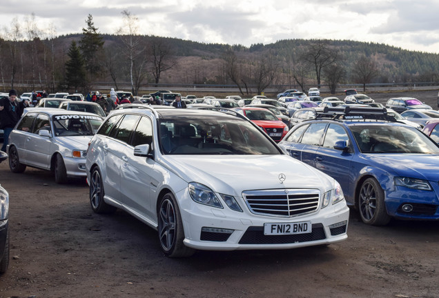 Mercedes-Benz E 63 AMG S212 V8 Biturbo