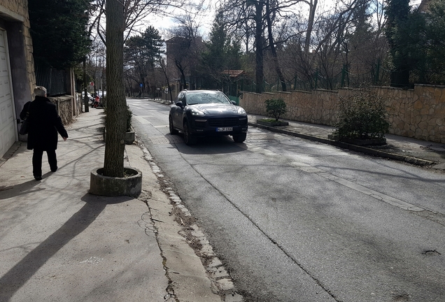 Porsche 958 Cayenne GTS MkII