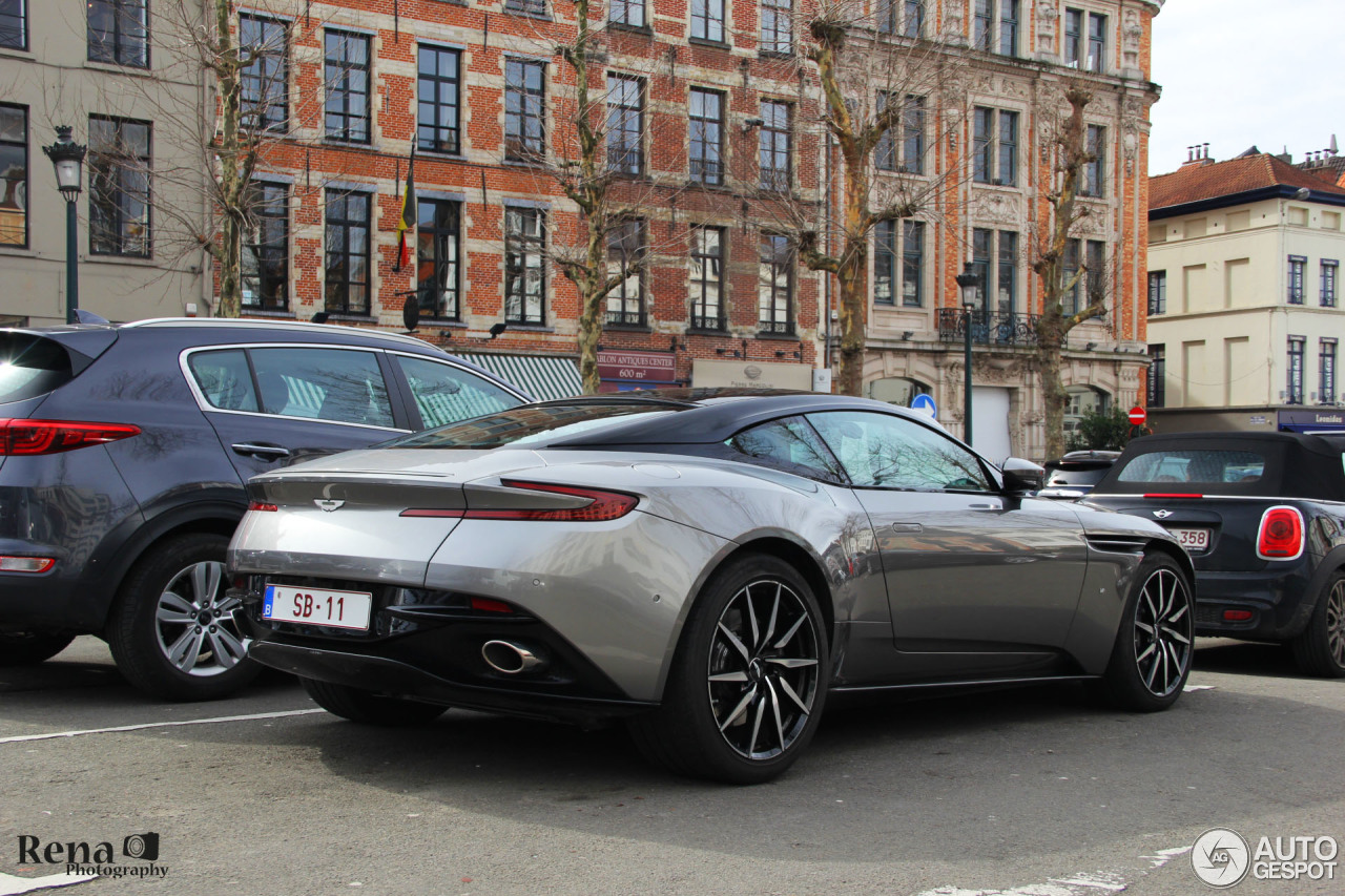 Aston Martin DB11