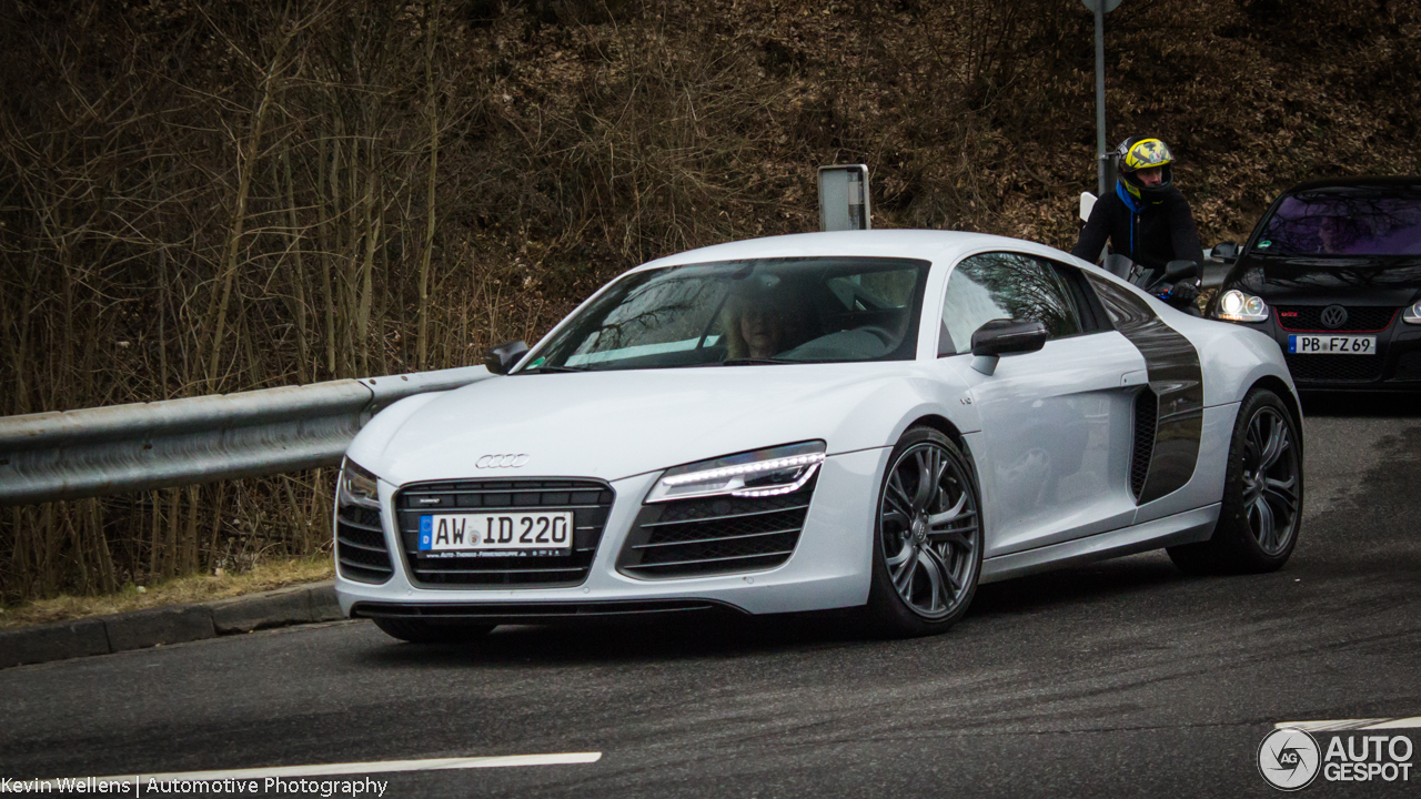 Audi R8 V10 Plus 2013