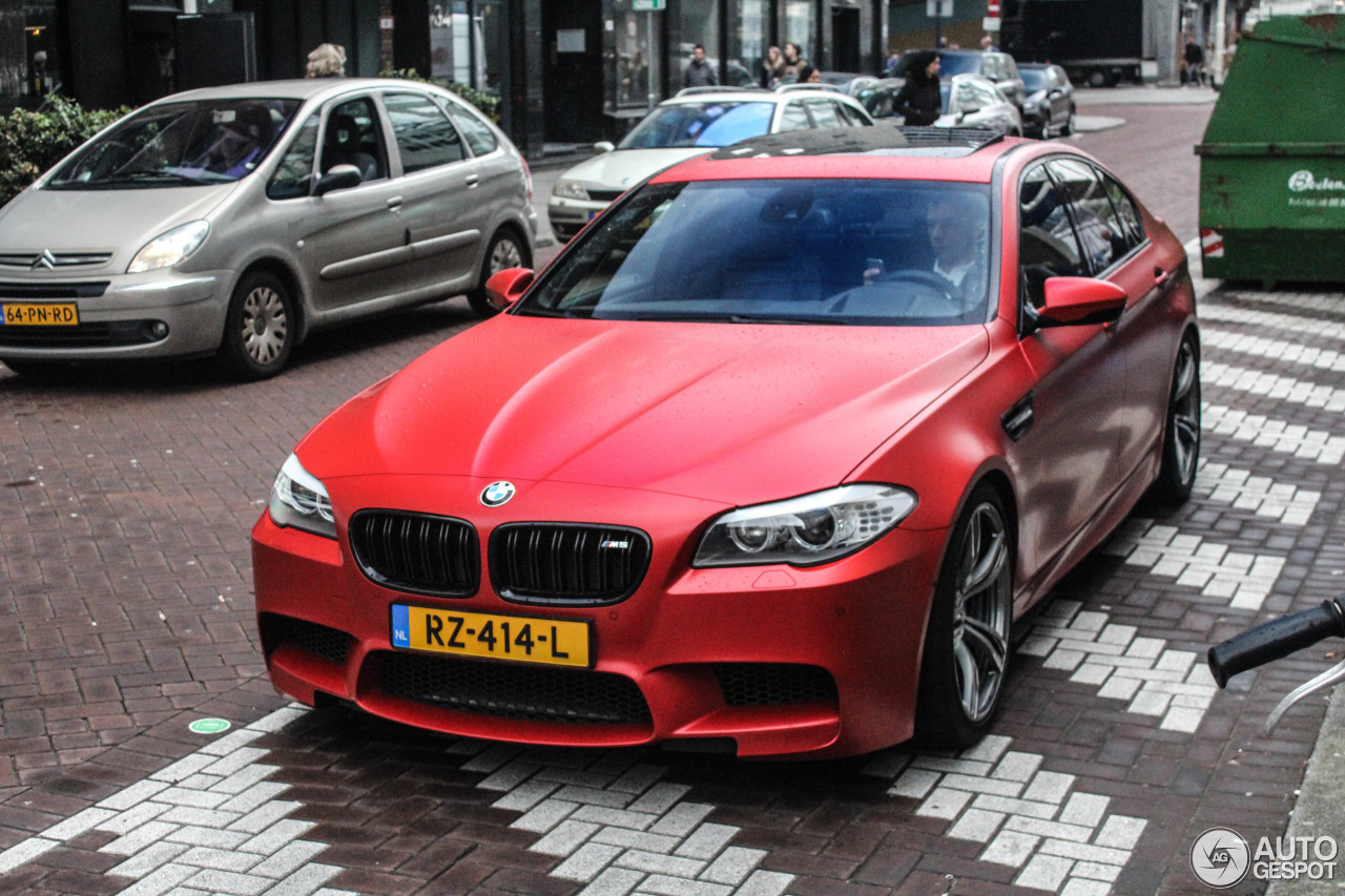 BMW M5 F10 2011