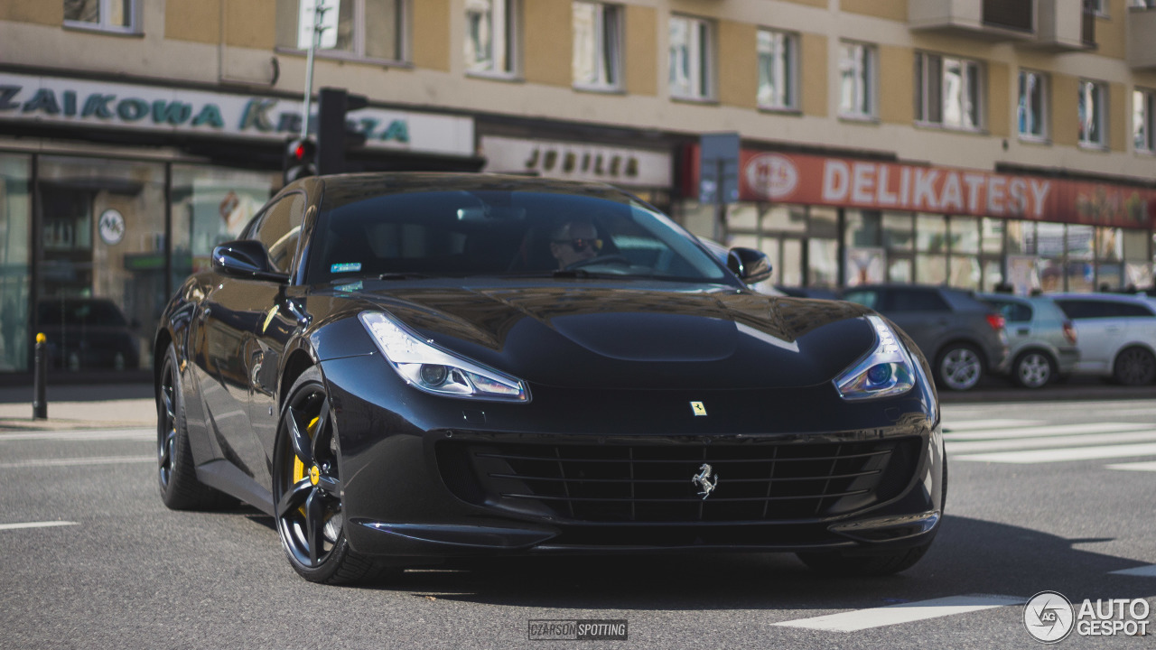 Ferrari GTC4Lusso