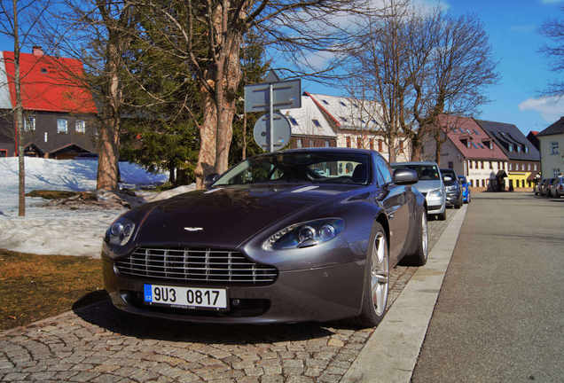 Aston Martin V8 Vantage