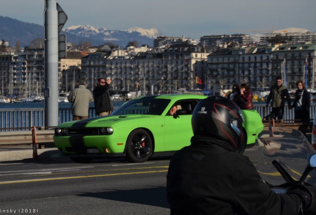 Dodge Challenger SRT-8 392