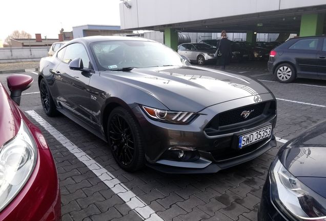 Ford Mustang GT 2015