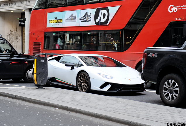 Lamborghini Huracán LP640-4 Performante