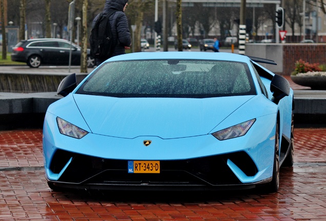 Lamborghini Huracán LP640-4 Performante