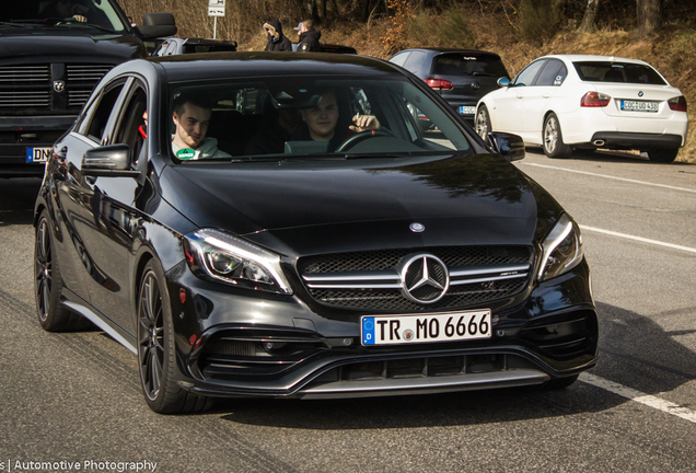 Mercedes-AMG A 45 W176 2015