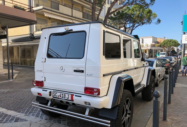 Mercedes-Benz G 500 4X4²