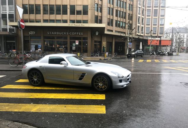 Mercedes-Benz SLS AMG