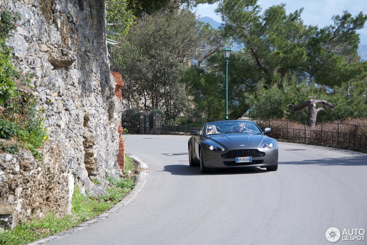 Aston Martin V8 Vantage Roadster