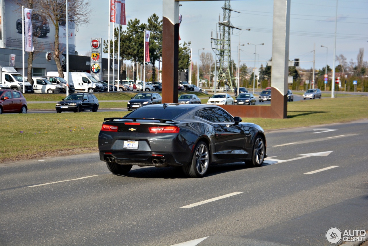 Chevrolet Camaro SS 2016 50th Anniversary