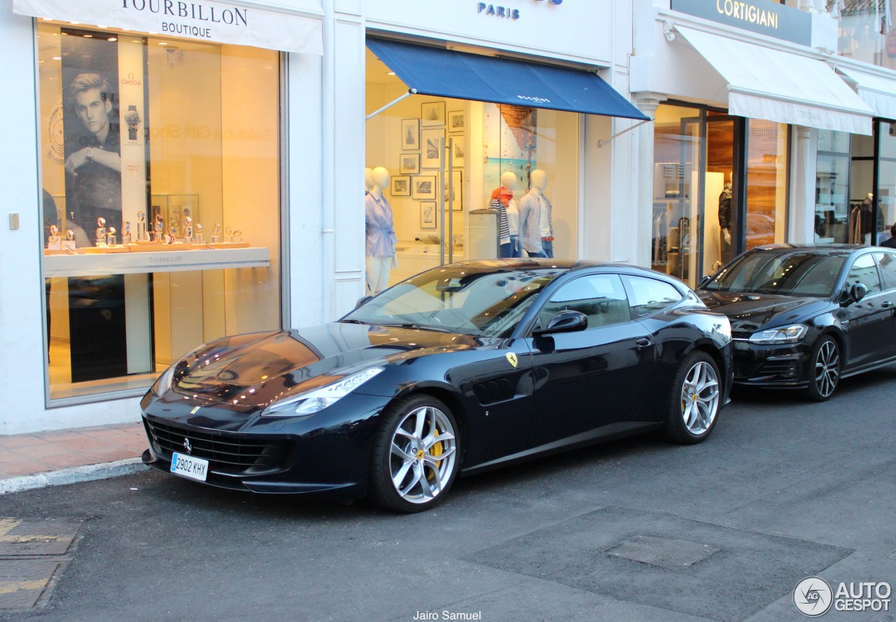 Ferrari GTC4Lusso T