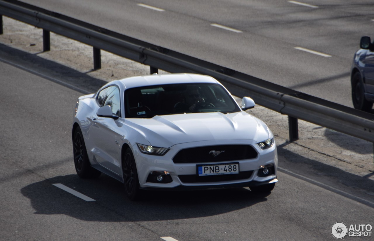 Ford Mustang GT 2015