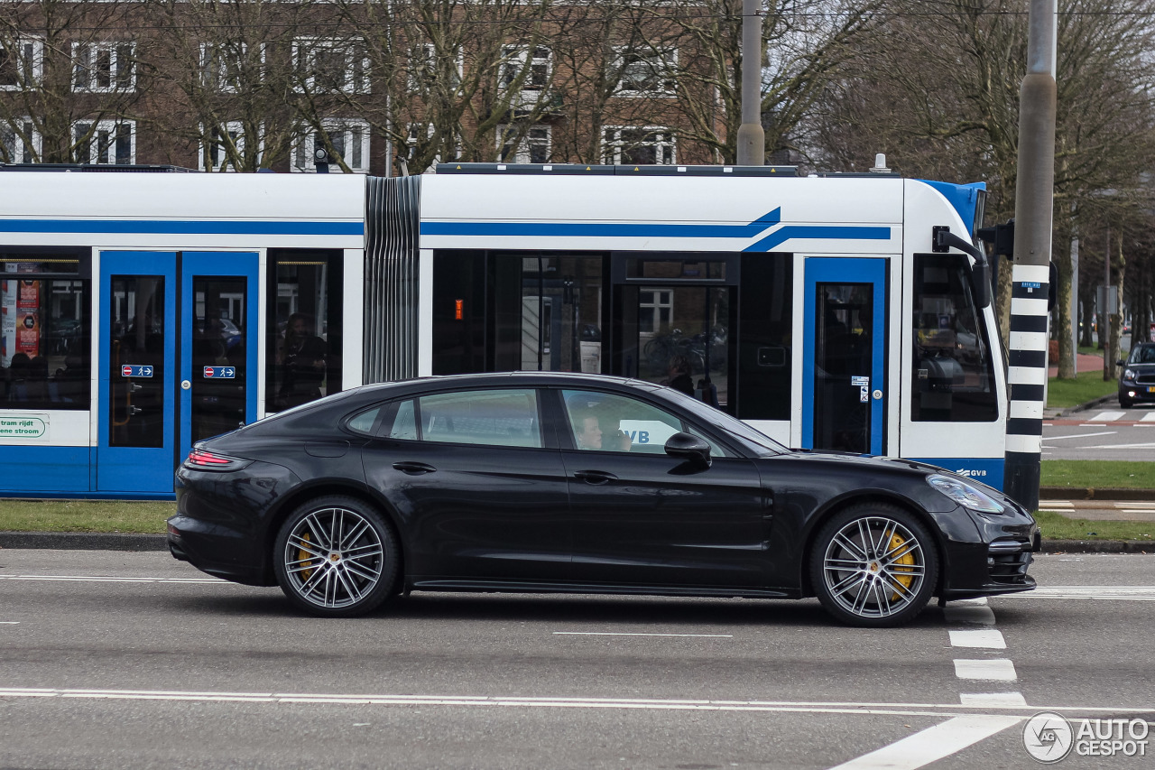 Porsche 971 Panamera Turbo Executive