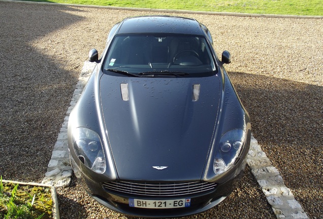 Aston Martin DB9 2010