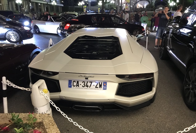 Lamborghini Aventador LP700-4