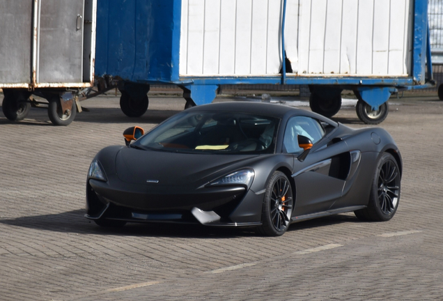 McLaren 570S