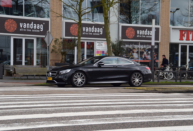 Mercedes-AMG S 63 Coupé C217