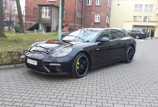 Porsche 971 Panamera Turbo S E-Hybrid