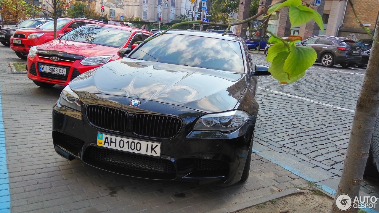 BMW M5 F10 2011