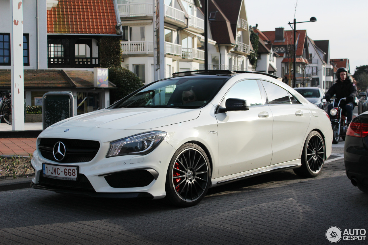 Mercedes-Benz CLA 45 AMG C117