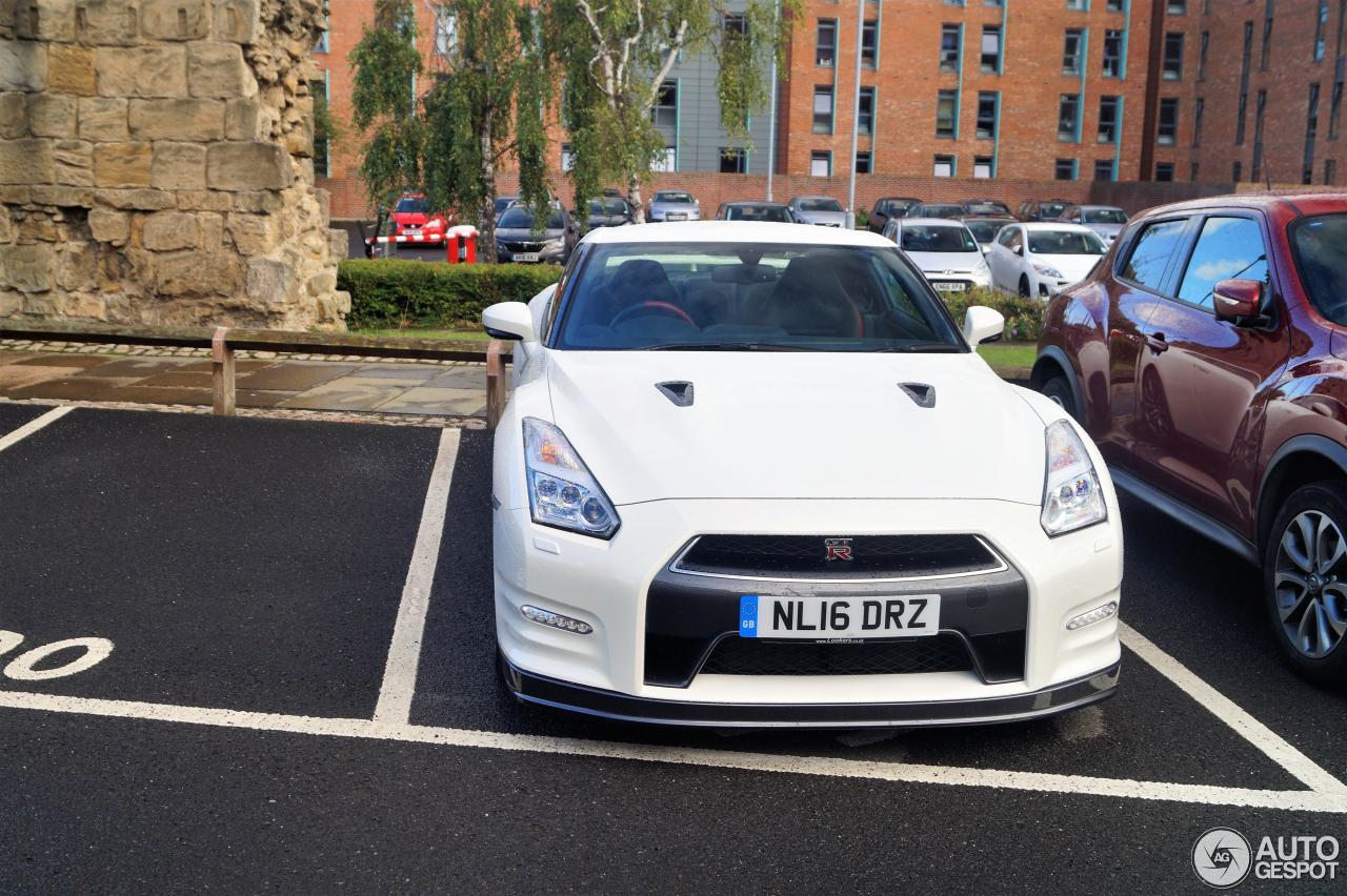 Nissan GT-R 2014