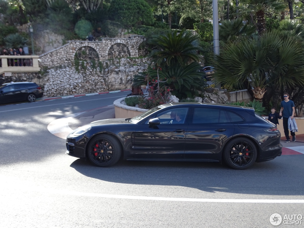 Porsche 971 Panamera Turbo Sport Turismo