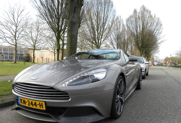 Aston Martin Vanquish 2013