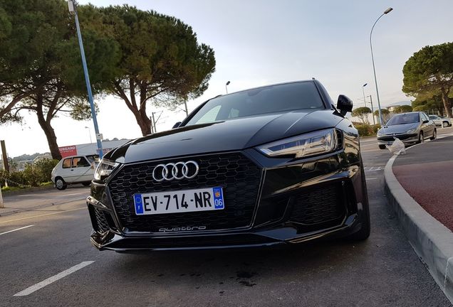 Audi RS4 Avant B9
