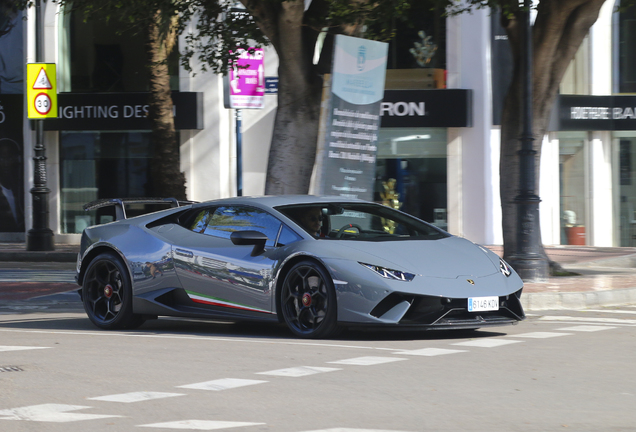 Lamborghini Huracán LP640-4 Performante