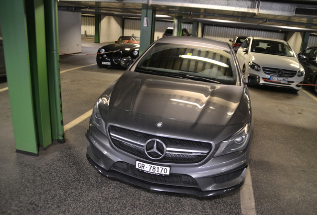 Mercedes-Benz CLA 45 AMG Shooting Brake