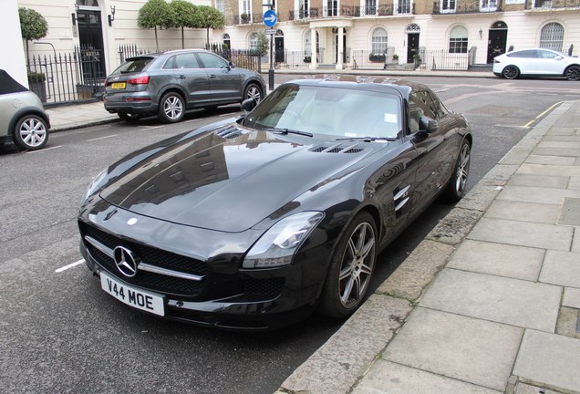 Mercedes-Benz SLS AMG