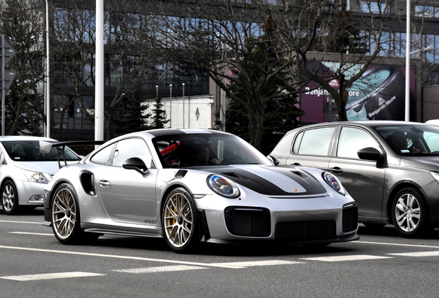 Porsche 991 GT2 RS Weissach Package