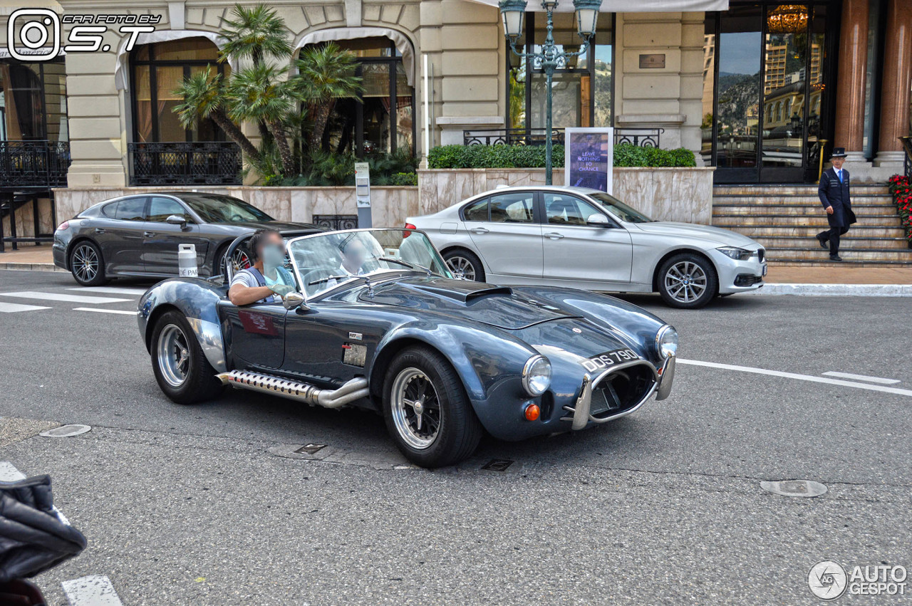 AC Cobra 427