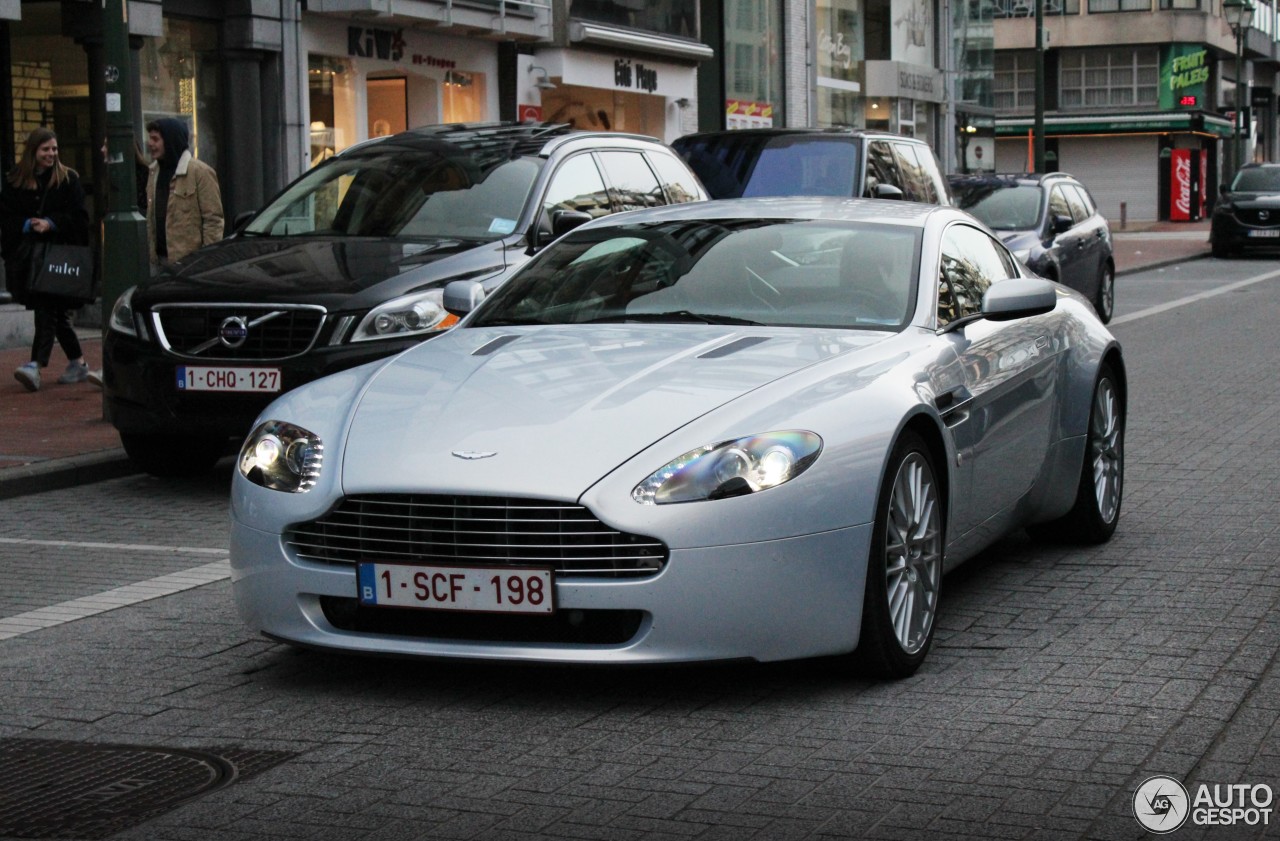 Aston Martin V8 Vantage